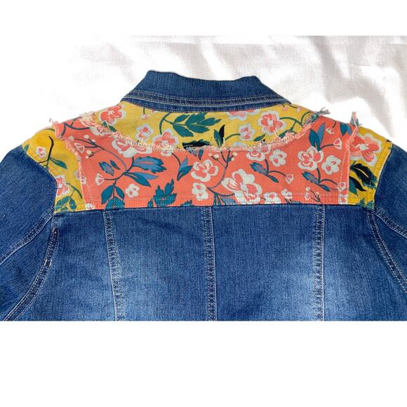 Live A Little Floral Embellished Denim Jacket - Size S - Beautiful w/ Stretch - Picture 4 of 8
